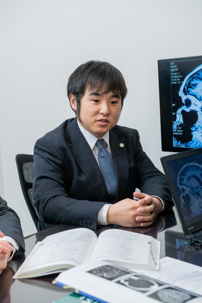 須藤弁護士